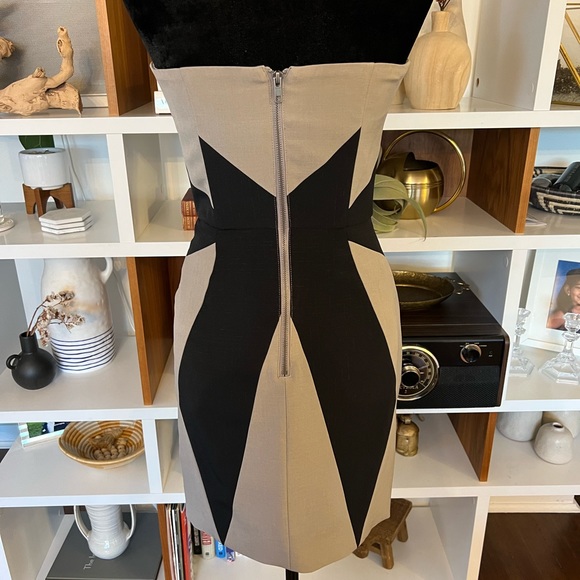 Strapless black and beige dress in size small - Picture 4 of 8